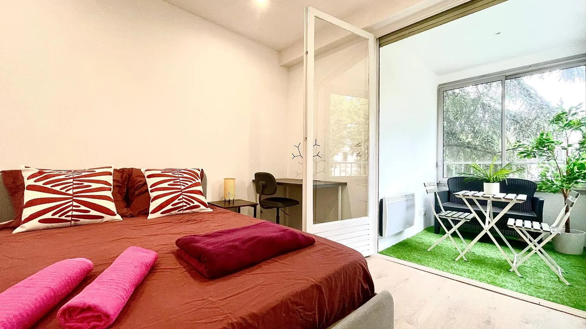Bngo I Le Spacieux I 3 Chambres, 2 Salles De Bain, Parking Prive Gratuit, 8 Personnes, Vieux Lyon Hypercentre